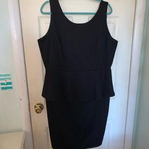 Bar 111 cocktail dress with open back design xxl